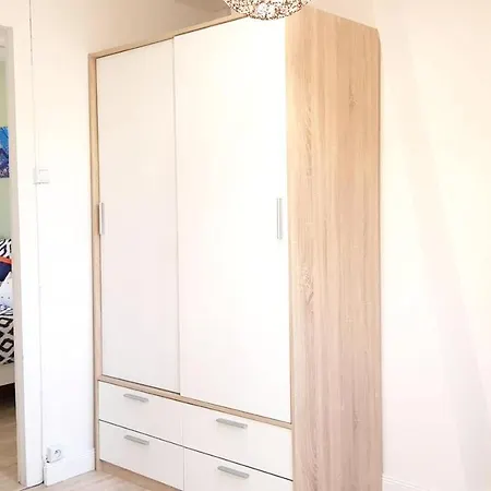 House With One Bedroom In Amand Les Eaux With Wonderful City View And Wifi Tatil Evi