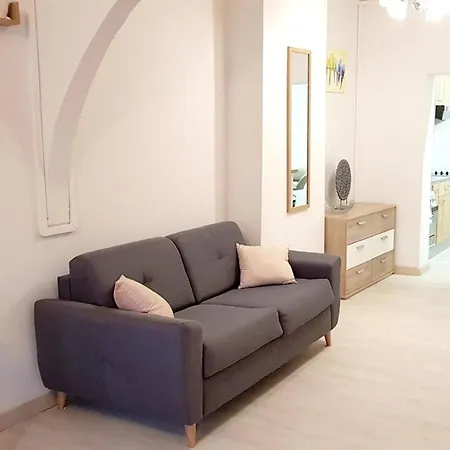 House With One Bedroom In Amand Les Eaux With Wonderful City View And Wifi *