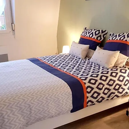 House With One Bedroom In Amand Les Eaux With Wonderful City View And Wifi